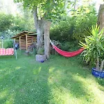 Frauenpension Arleta - Women Only