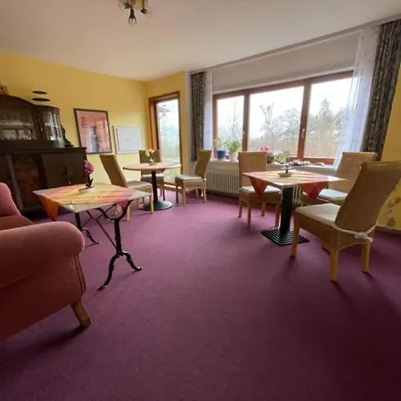 Frauenpension Arleta - Women Only Guest house 3*