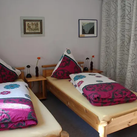 Frauenpension Arleta - Women Only 3* Goslar