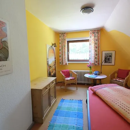 Frauenpension Arleta - Women Only