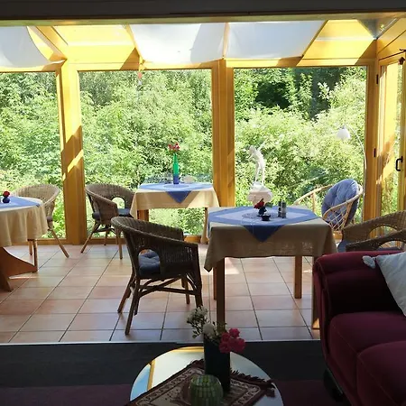 Guest house Frauenpension Arleta - Women Only 3*