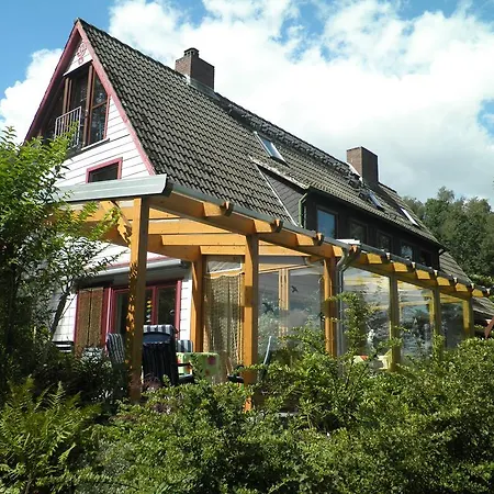 Guest house Frauenpension Arleta - Women Only
