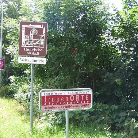 Frauenpension Arleta - Women Only 3*