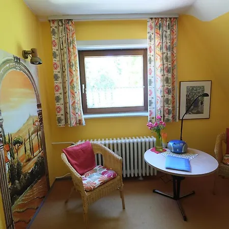Guest house Frauenpension Arleta - Women Only Goslar