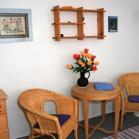 Frauenpension Arleta - Women Only Guest house