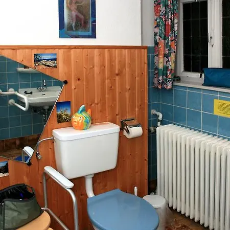 Frauenpension Arleta - Women Only 3*