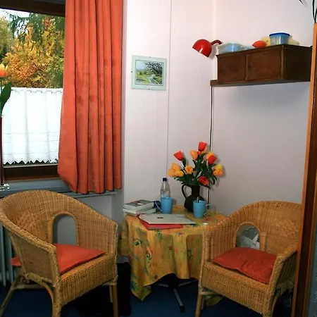 Frauenpension Arleta - Women Only